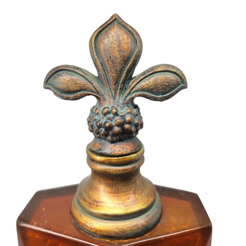 Faux Glass Amber Decanter with Fleur-de-Lis Stopper - Picture 3 of 10